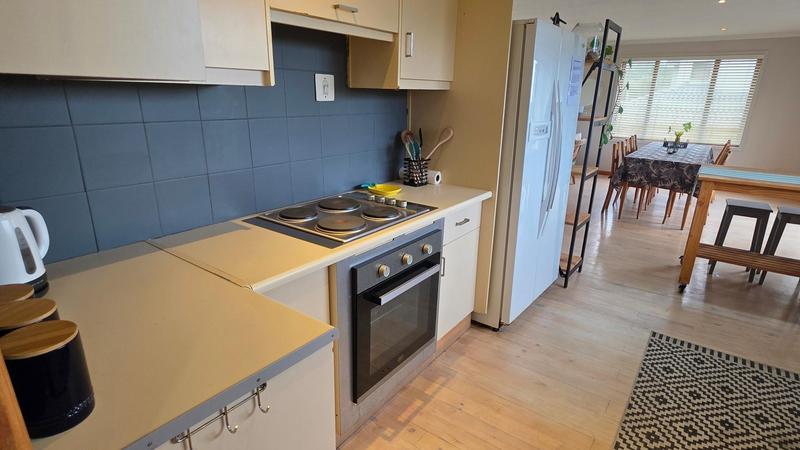 5 Bedroom Property for Sale in Glentana Western Cape